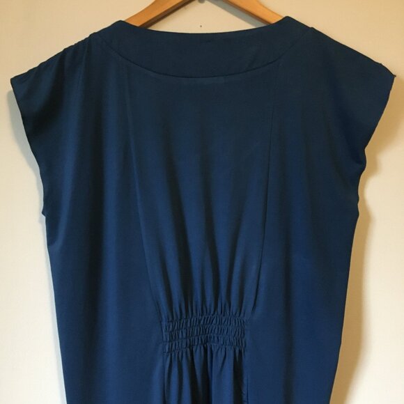 Pepper Plus Slinky Navy Blue Ruffled Long Sleeveless Top - Picture 6 of 14